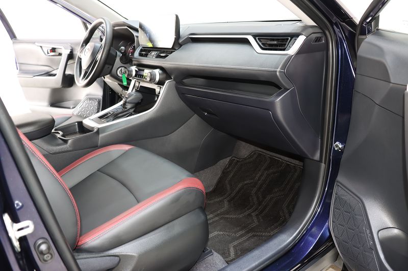 丰田 RAV4荣放 2023款 2.0L CVT两驱都市版