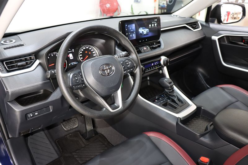 丰田 RAV4荣放 2023款 2.0L CVT两驱都市版