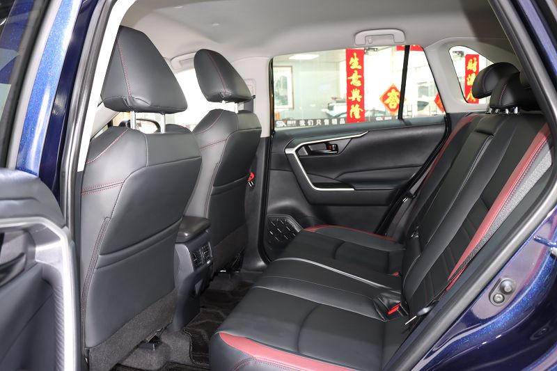 丰田 RAV4荣放 2023款 2.0L CVT两驱都市版