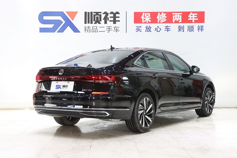 大众 帕萨特 2025款 出众款 380TSI 龙腾版