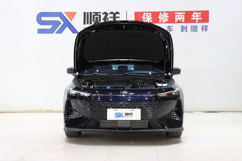 长安UNI-V 2024款 1.5T 尊贵型