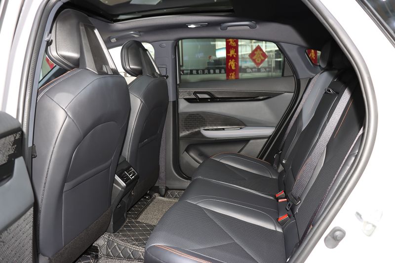 长安UNI-V 2022款 1.5T 尊贵型