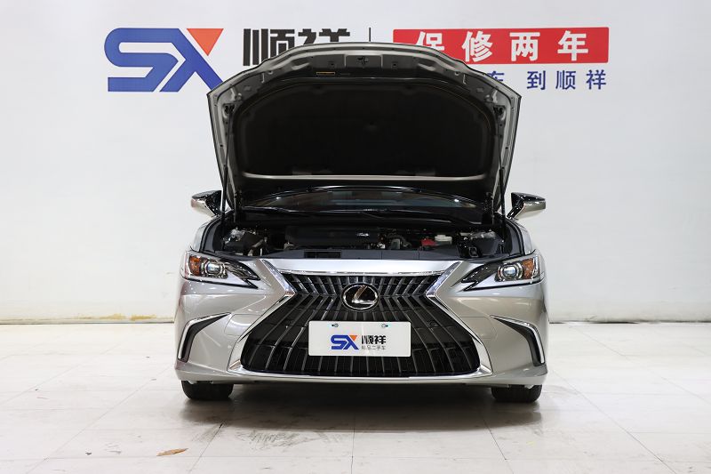 雷克萨斯ES 2022款 200 豪华版