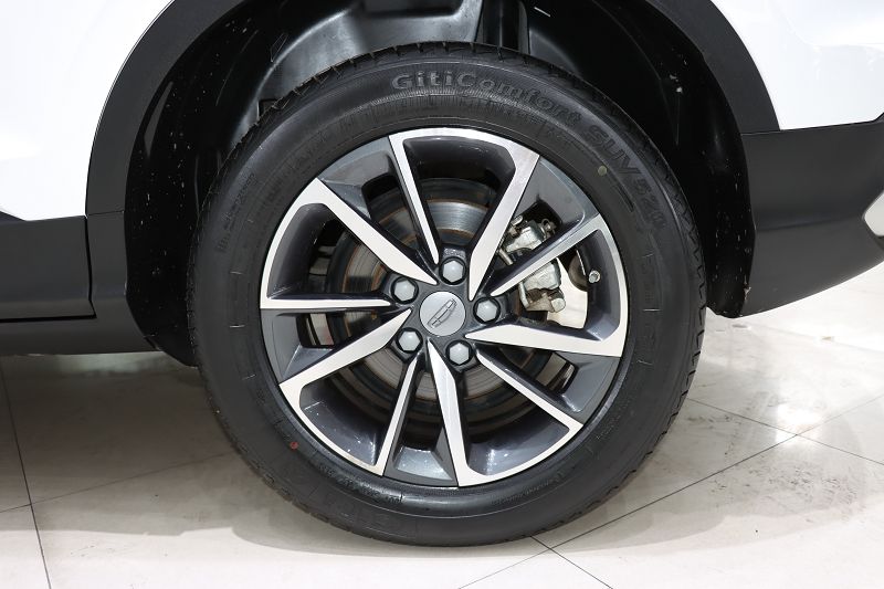 吉利汽车 缤越 2020款 改款 240T DCT猎手
