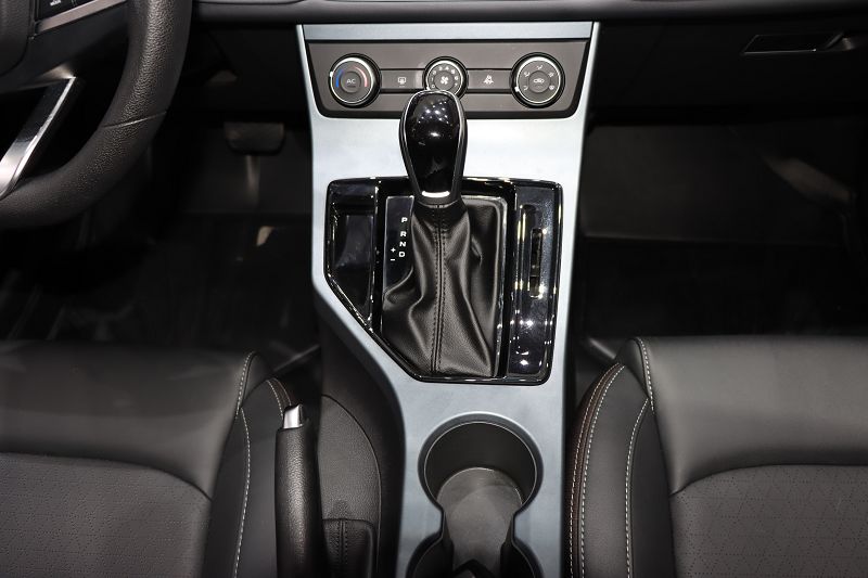 吉利汽车 帝豪 2021款 UP 1.5L CVT舒适型