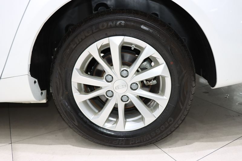 吉利汽车 帝豪 2021款 UP 1.5L CVT舒适型