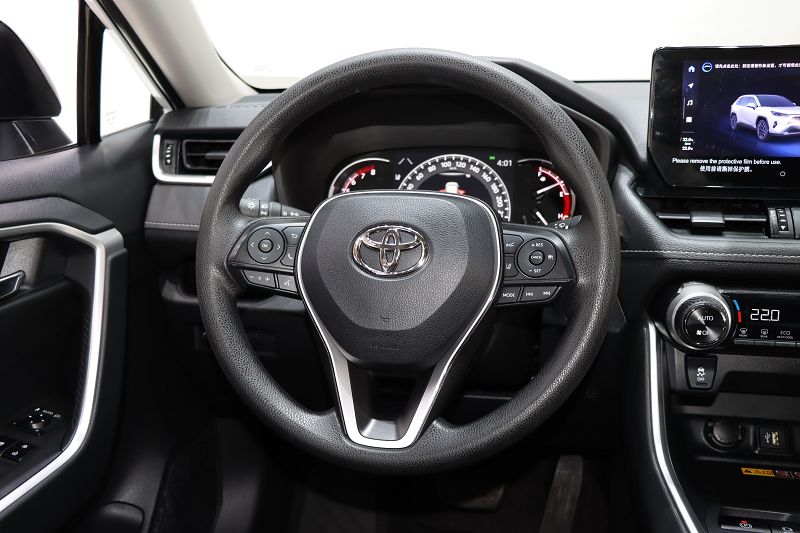 丰田 RAV4荣放 2023款 2.0L CVT两驱风尚版