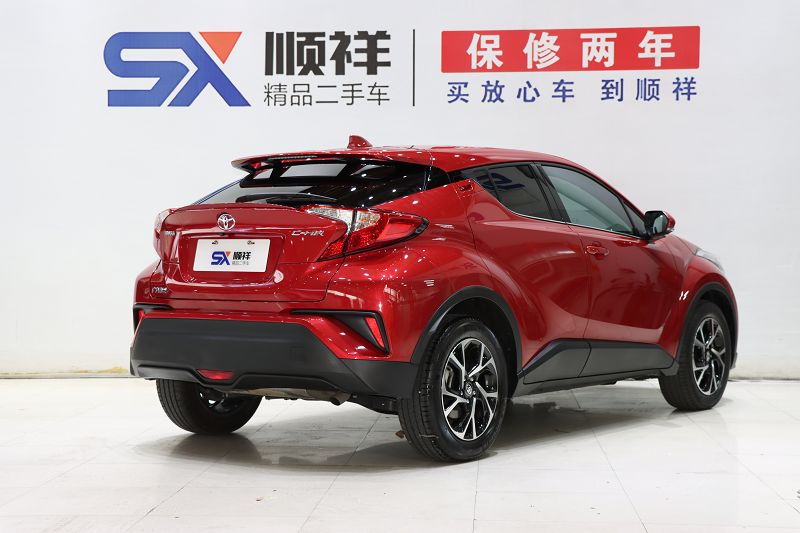 丰田C-HR 2018款 2.0L 领先版 国VI