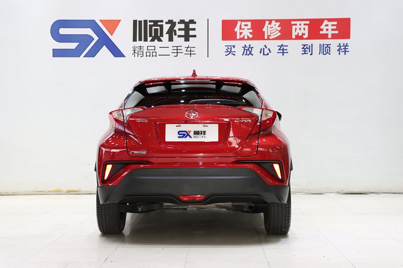 丰田C-HR 2018款 2.0L 领先版 国VI