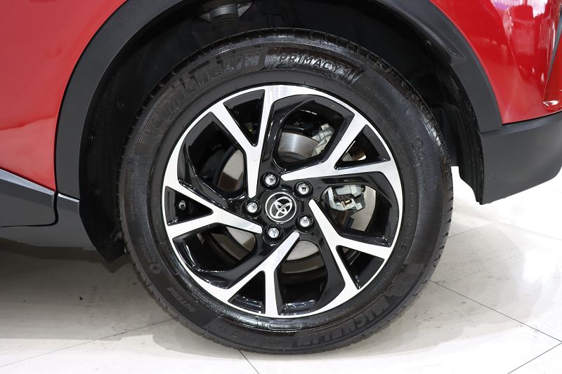 丰田C-HR 2018款 2.0L 领先版 国VI