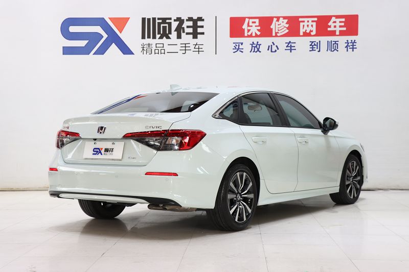 本田 思域 2023款 2.0L eHEV 先锋版