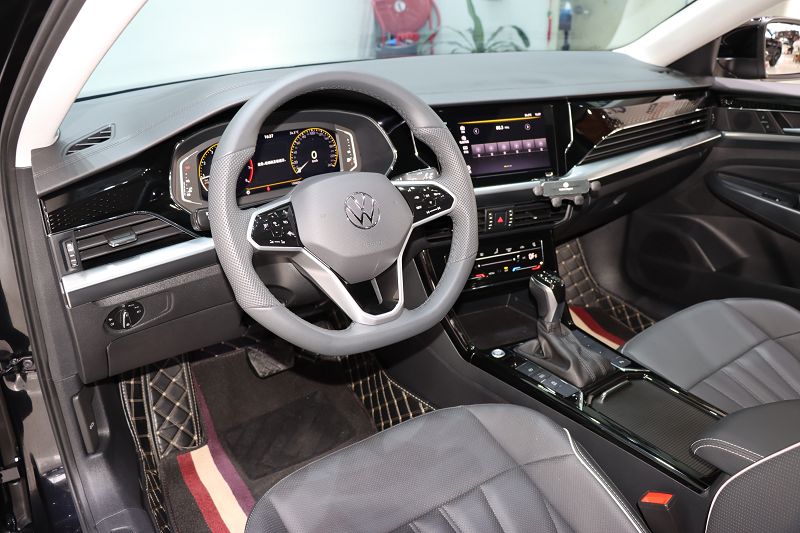 大众 帕萨特 2024款 330TSI 精英版