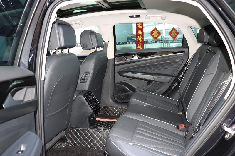 大众 帕萨特 2024款 330TSI 精英版