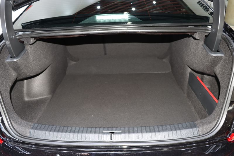 大众 帕萨特 2024款 330TSI 精英版