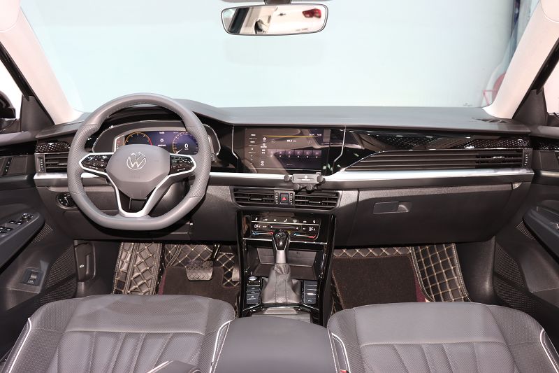 大众 帕萨特 2024款 330TSI 精英版