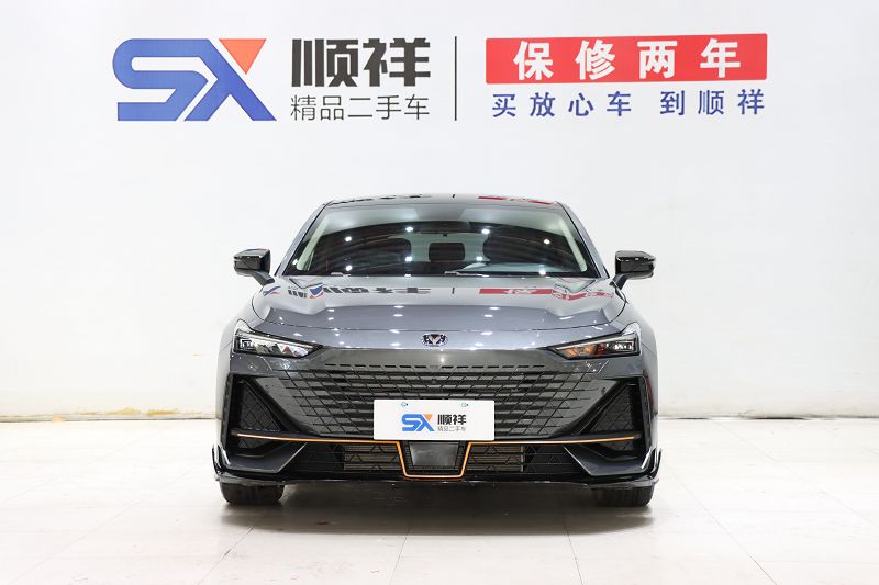 长安UNI-V 2022款 1.5T 运动版