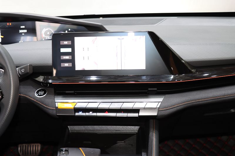 长安UNI-V 2022款 1.5T 运动版