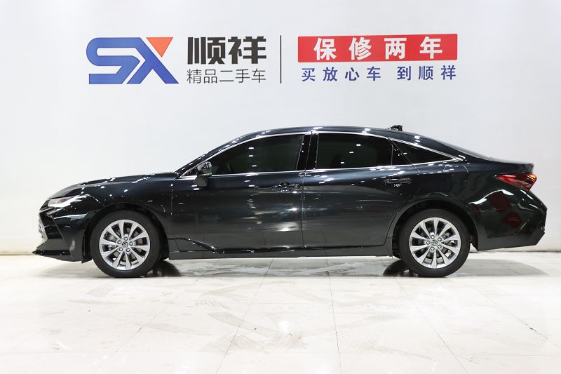 丰田 亚洲龙 2024款 2.0L 臻选版