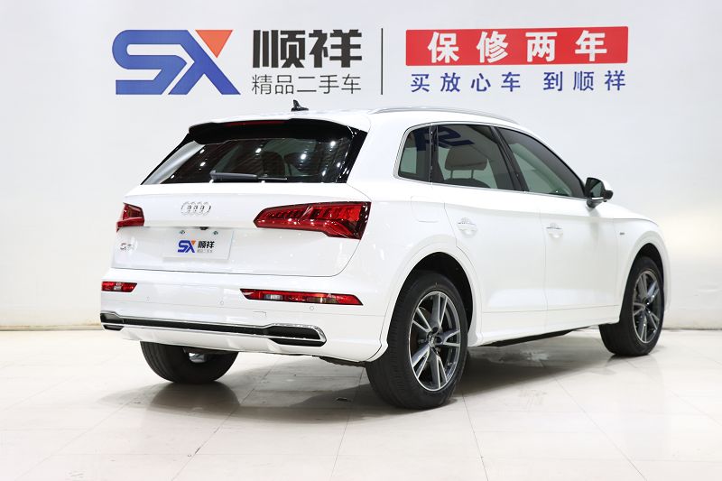 奥迪Q5L 2018款 40 TFSI 荣享时尚型 国VI