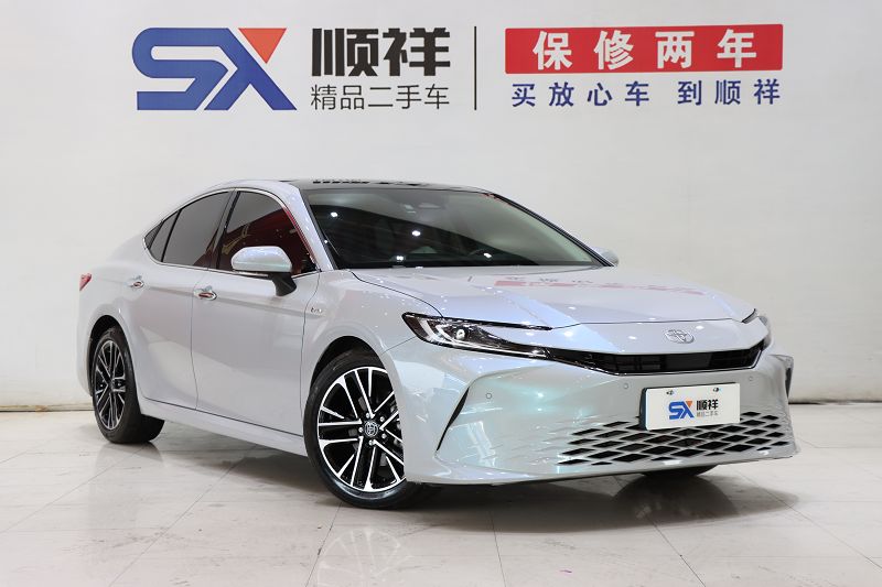 丰田 凯美瑞 2024款 双擎 2.0HG 尊贵版