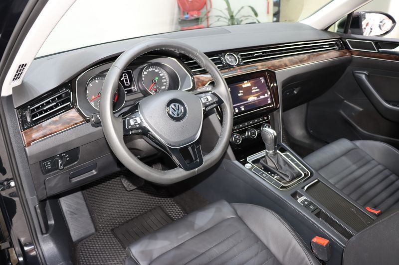 大众 迈腾 2019款 330TSI DSG 豪华型 国V