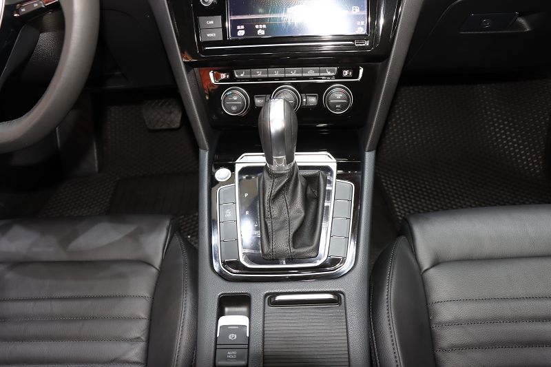 大众 迈腾 2019款 330TSI DSG 豪华型 国V