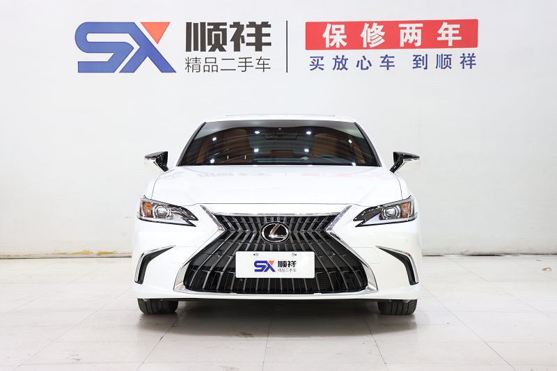 雷克萨斯ES 2023款 200 卓越版