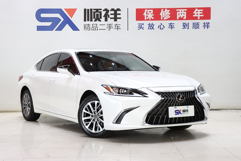 雷克萨斯ES 2023款 200 卓越版