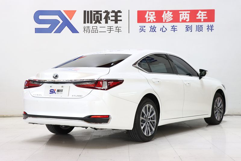 雷克萨斯ES 2023款 200 卓越版