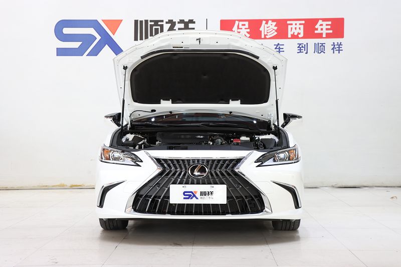 雷克萨斯ES 2023款 200 卓越版