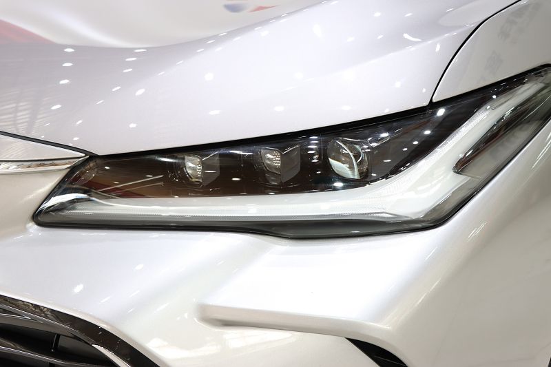 丰田 亚洲龙 2023款 2.0L 臻选版