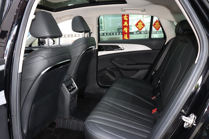 红旗H5 2025款 1.5T DCT旗韵50万辆纪念版