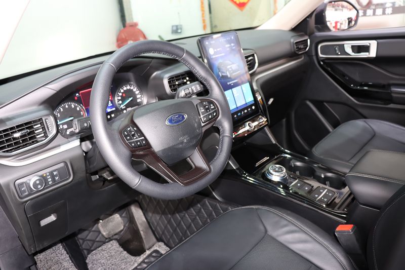 福特 探险者 2020款 EcoBoost 285 后驱风尚版 7座