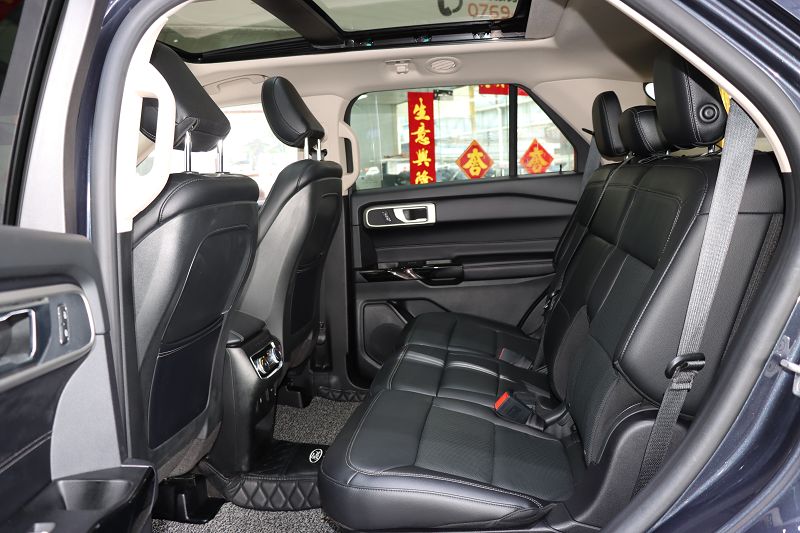 福特 探险者 2020款 EcoBoost 285 后驱风尚版 7座