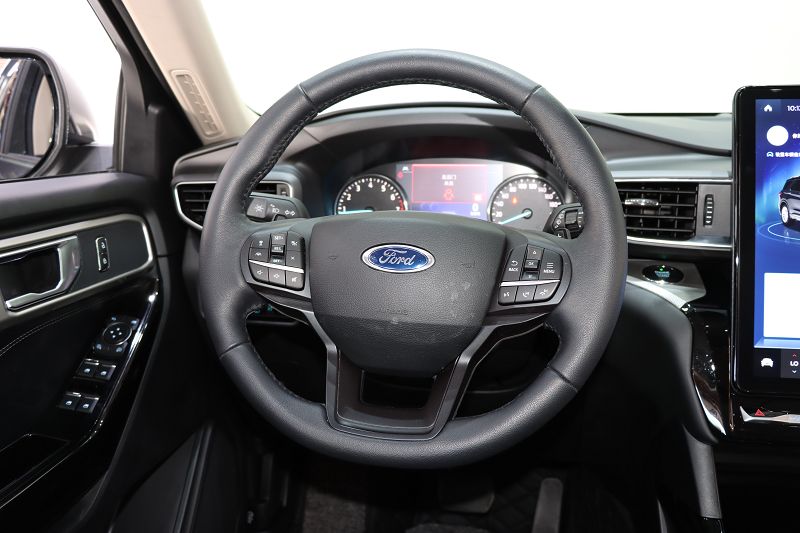 福特 探险者 2020款 EcoBoost 285 后驱风尚版 7座