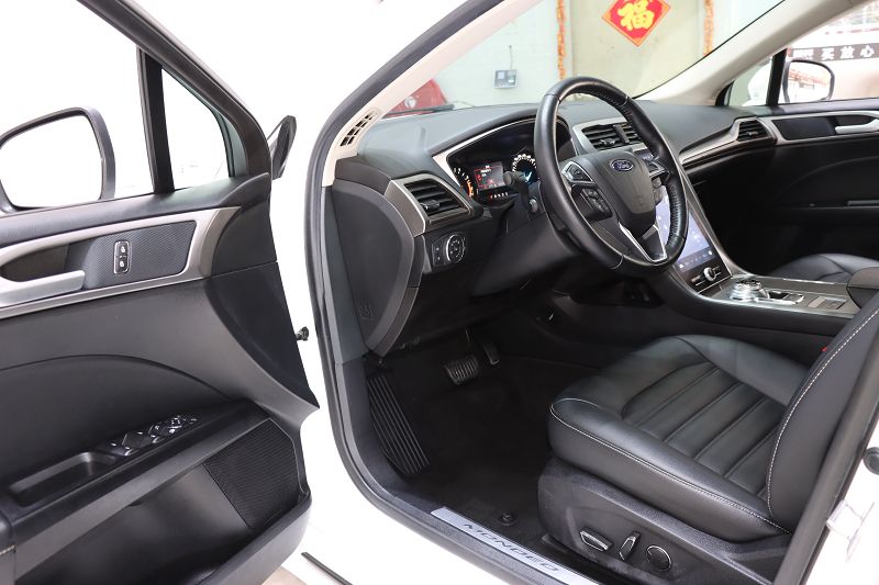 福特 蒙迪欧 2020款 EcoBoost 180 时尚型