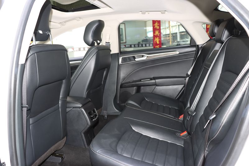 福特 蒙迪欧 2020款 EcoBoost 180 时尚型
