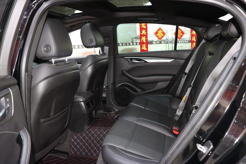 凯迪拉克CT5 2022款 28T 豪华型(标准版)
