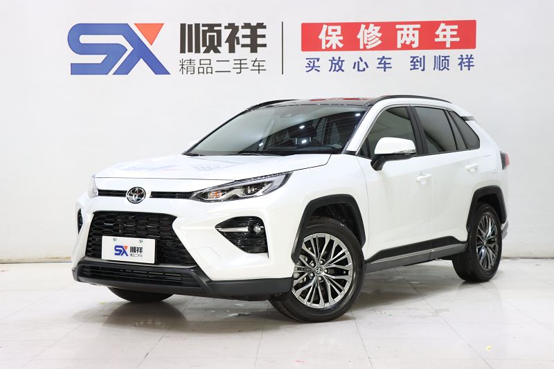 丰田 威兰达 2023款 2.0L CVT两驱豪华PLUS版