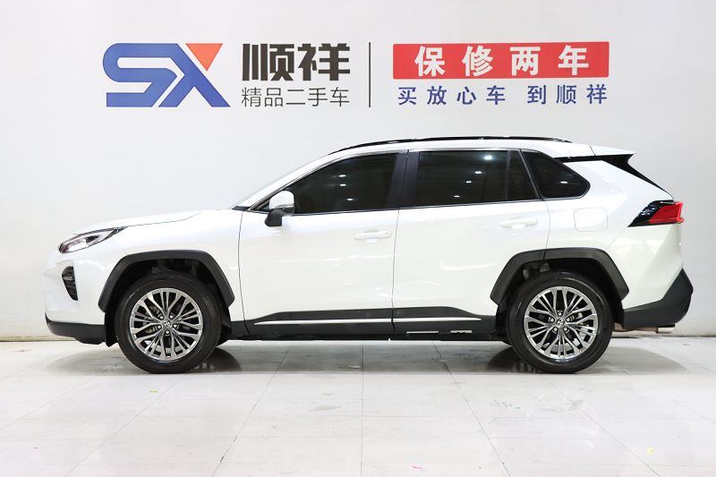 丰田 威兰达 2023款 2.0L CVT两驱豪华PLUS版