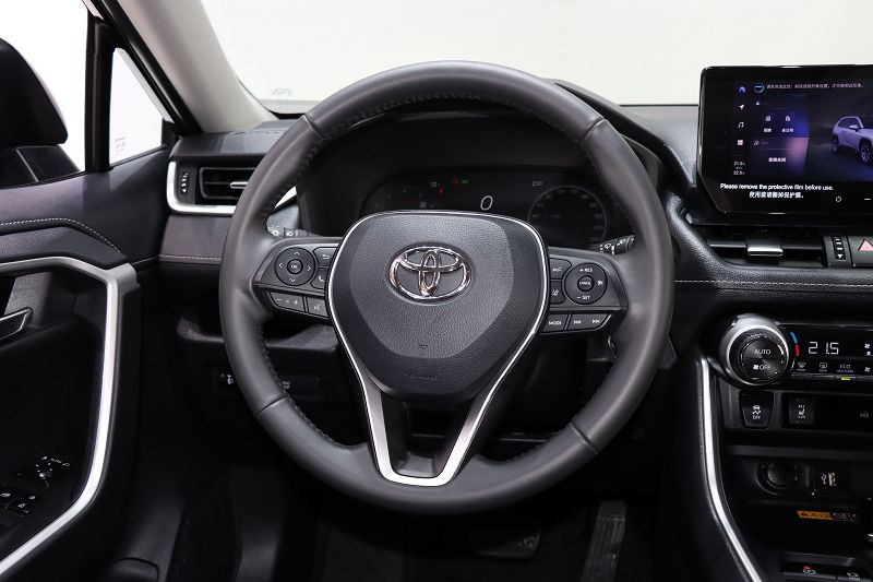 丰田 RAV4荣放 2023款 2.0L CVT两驱风尚Plus版