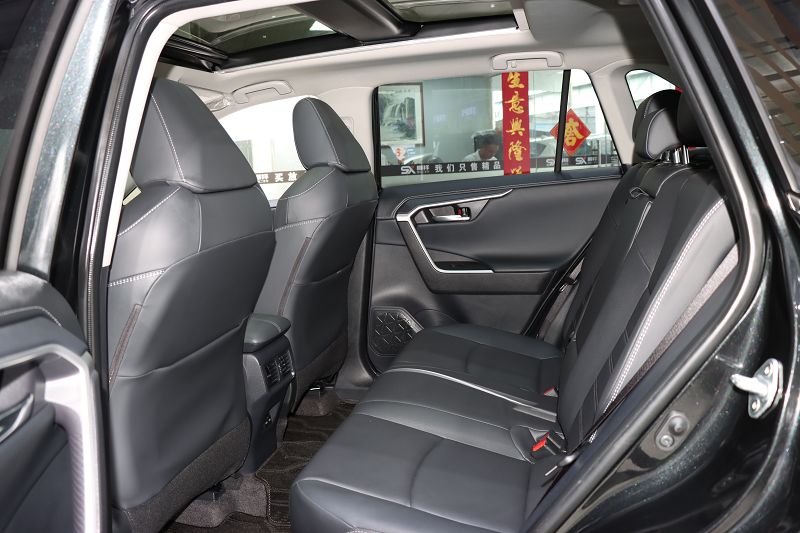 丰田 RAV4荣放 2023款 2.0L CVT两驱风尚Plus版