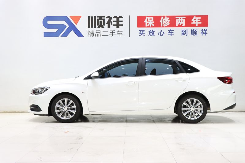 雪佛兰 科鲁泽 2022款 320 自动悦享版