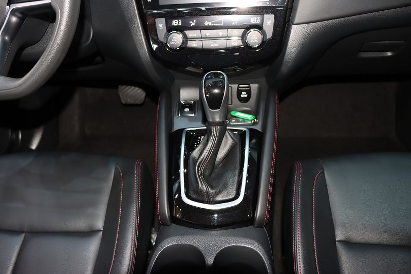 日产逍客 2023款 经典 2.0L CVT XV舒适版