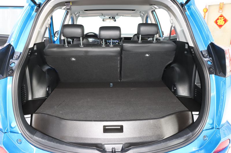 丰田 RAV4荣放 2016款 一汽RAV4 2.0L CVT两驱风尚版