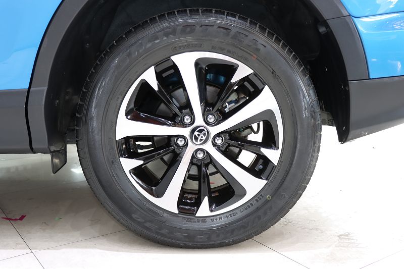 丰田 RAV4荣放 2016款 一汽RAV4 2.0L CVT两驱风尚版