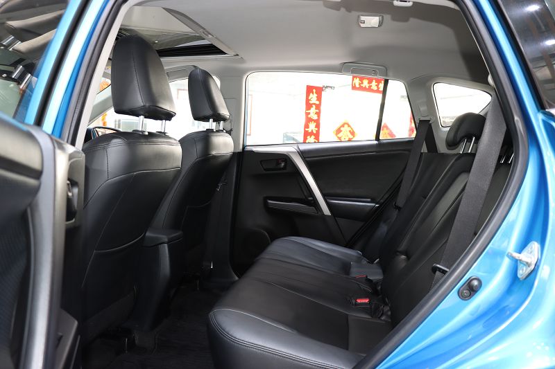 丰田 RAV4荣放 2016款 一汽RAV4 2.0L CVT两驱风尚版