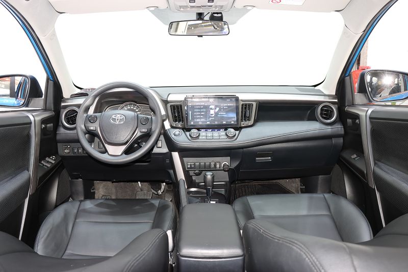 丰田 RAV4荣放 2016款 一汽RAV4 2.0L CVT两驱风尚版