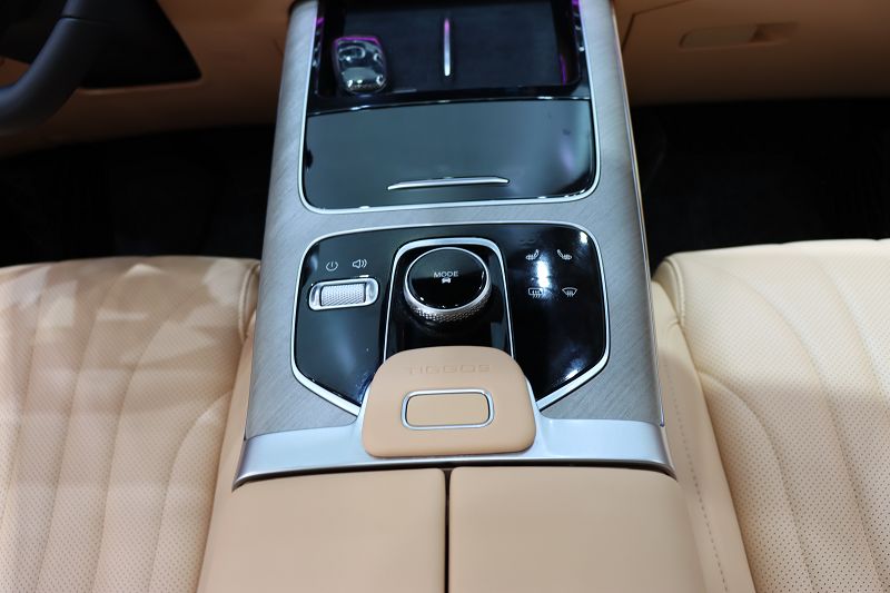 奇瑞瑞虎9 2023款 2.0T 双离合两驱豪华版 7座