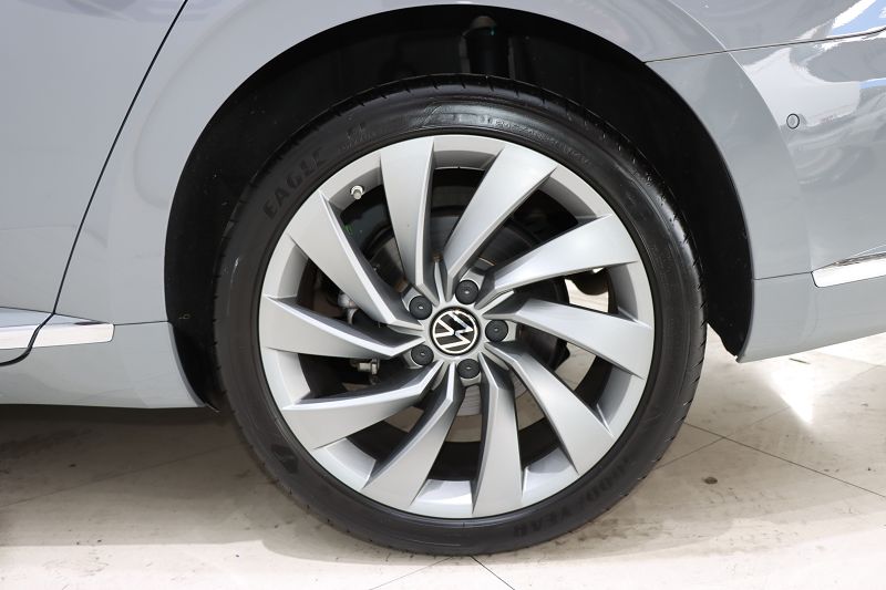 一汽-大众CC 2023款 380TSI 夺目版